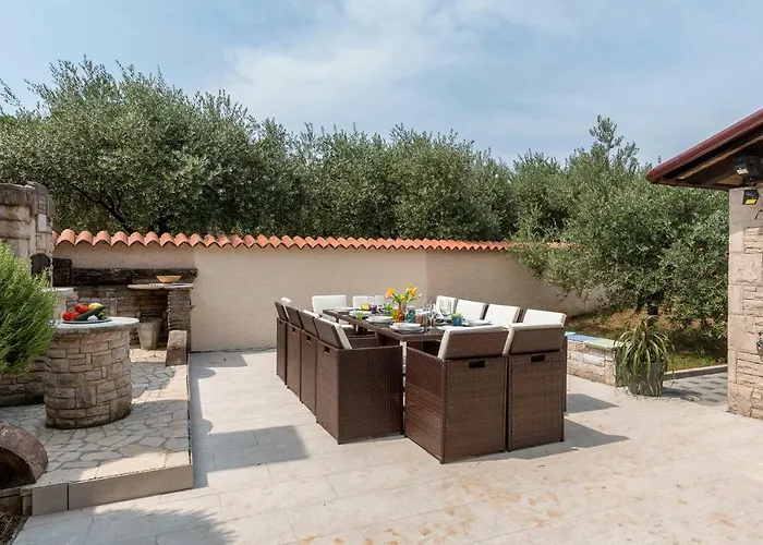 Βίλα Sunshine Πούλα